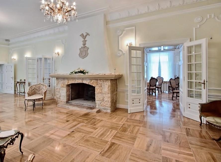 Palac Kobylin Extérieur photo