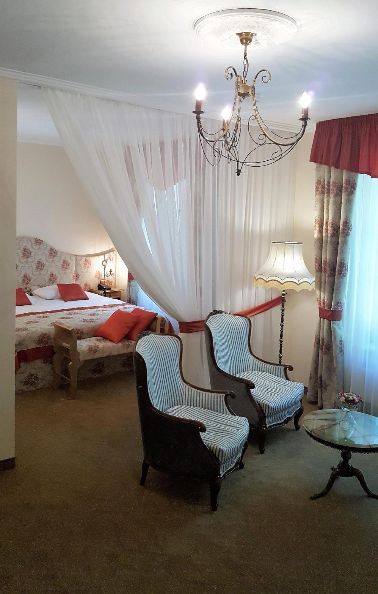 Palac Kobylin Extérieur photo