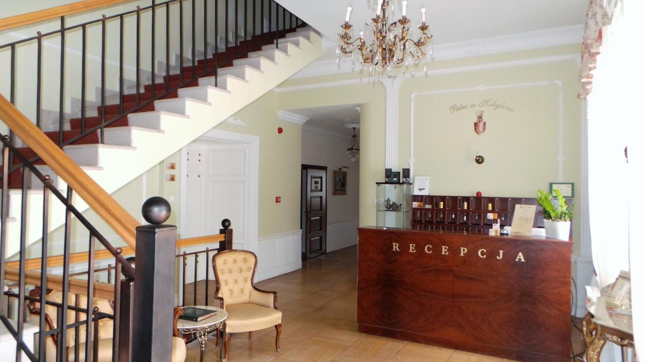 Palac Kobylin Extérieur photo